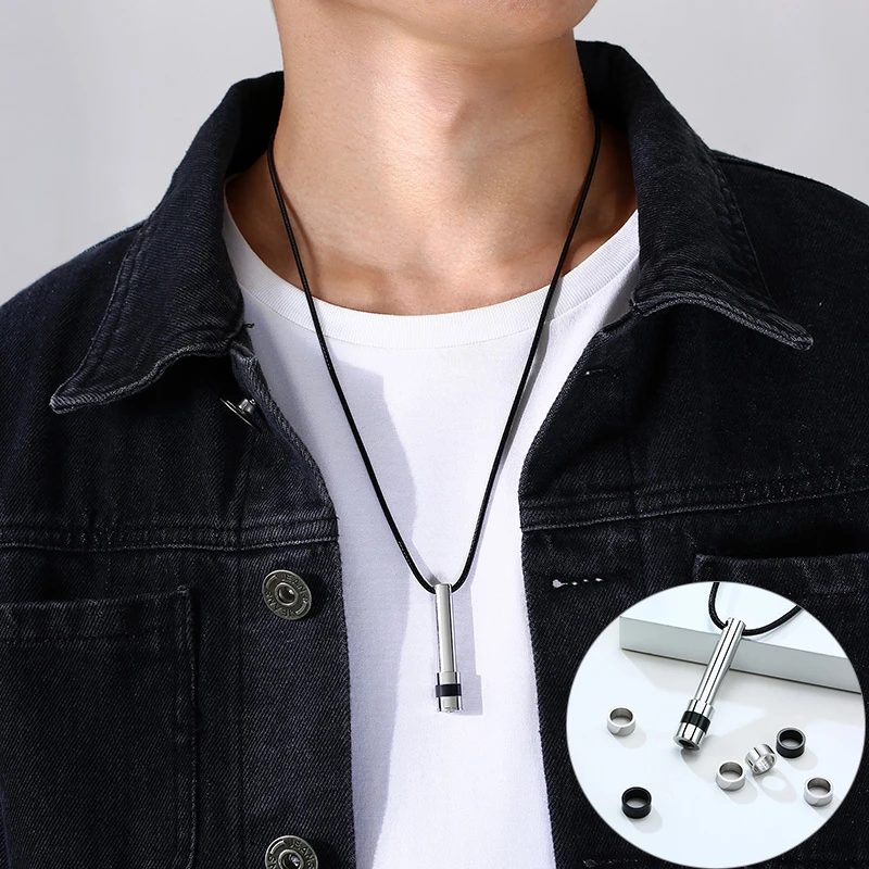 

Free Custom Family Lovers Names Letters Necklaces for Men Stainless Steel Metal Cylinder Pendant Xmas New Year Gifts Jewelry