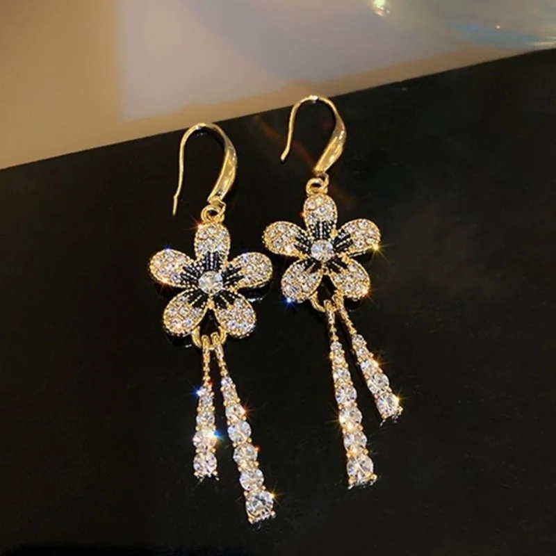 

Origin Summer Stylish Gold Flower Dangle Earring for Women Long Tassel Bling Bling Rhinestone Wedding Earring Jewelry Pendientes