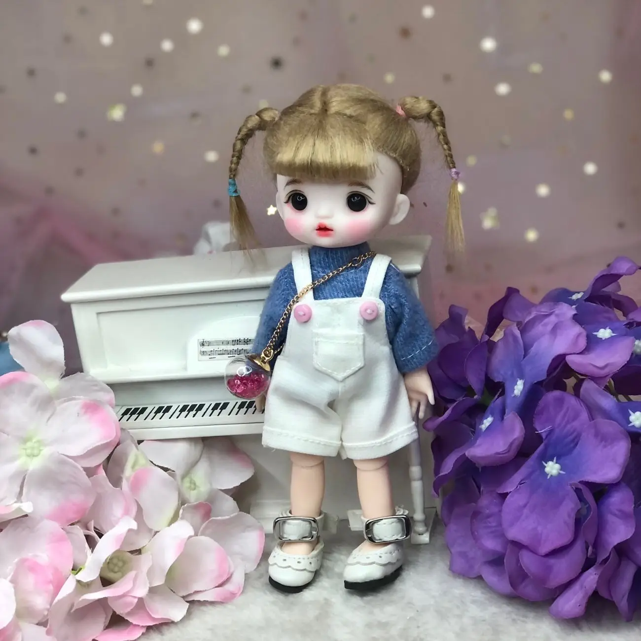 

Шарнирная кукла с одеждой и шортами, 17 см