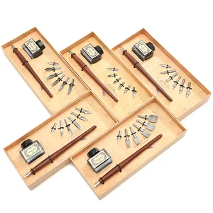 Набор Натуральных Ретро ручек из красного дерева, новый и уникальный подарочный набор с наконечниками, пять штук разных стилей, подходит для офиса