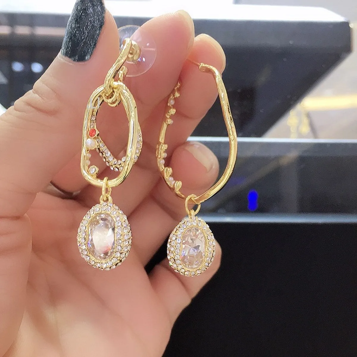 

High Quality 2020 New SWA, Fashion Jewelry Color Crystal Tassel Leaf Long Earrings Earrings Earrings Female Jewelry