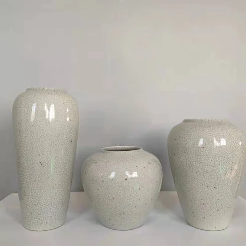 

New Arrival Simple Insert Craft Vintage Classic White Crack Black Dot Glazed Decoration Porcelain Flower Vase hydroponics