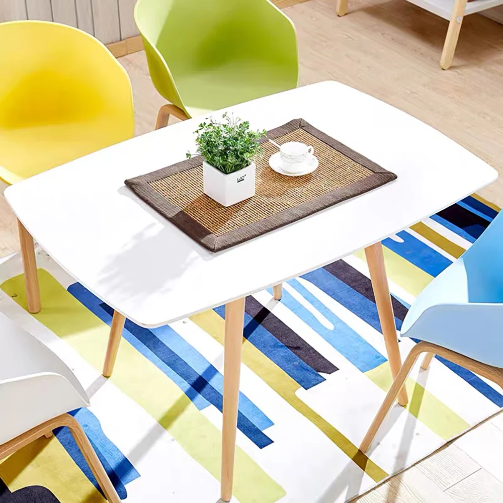 Обеденный стол для дома белый рисования на ножках из бука с пластиковой стойкой