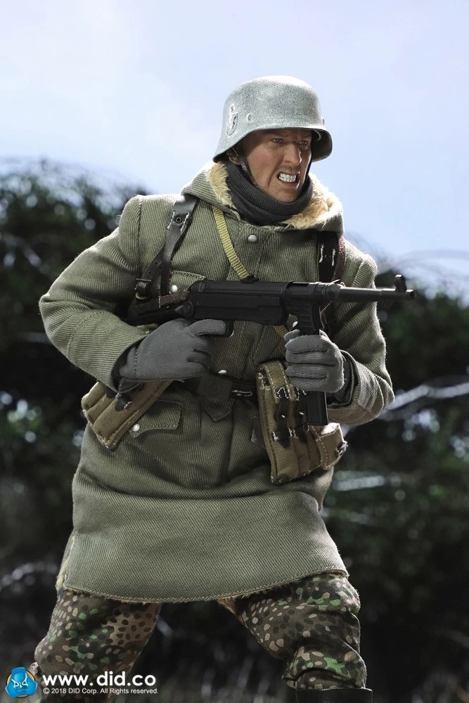 Немецкая фигурка D80131 Panzer Divison DAS Paradise MG42 Gunner B Egon 1/6 | Игрушки и хобби