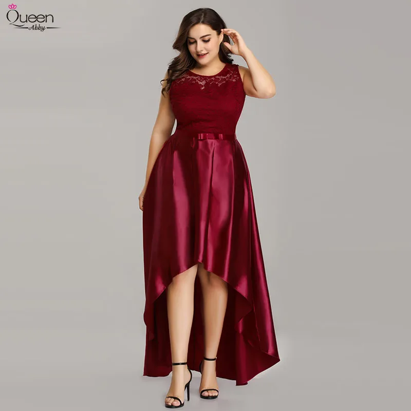 Кружевное бордовое вечернее платье с поясом асимметричное женское без рукавов