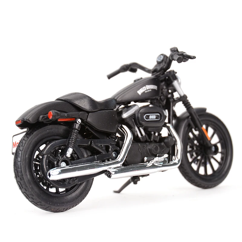Модель мотоцикла Maisto 1:18 2014 Sportster Iron 883 из сплава под давлением| |