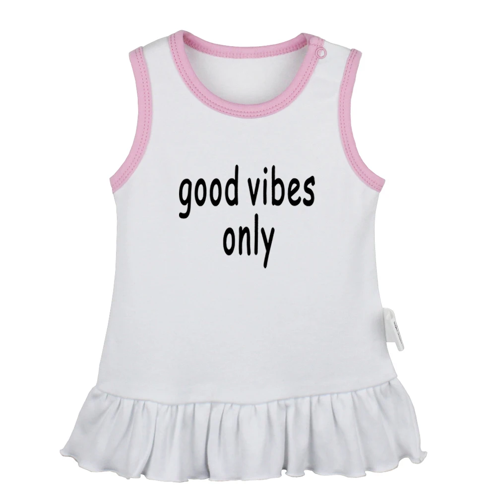 Вспышка молнии и надписью cute but psycho (милый чудак good vibes only дизайн для новорожденных