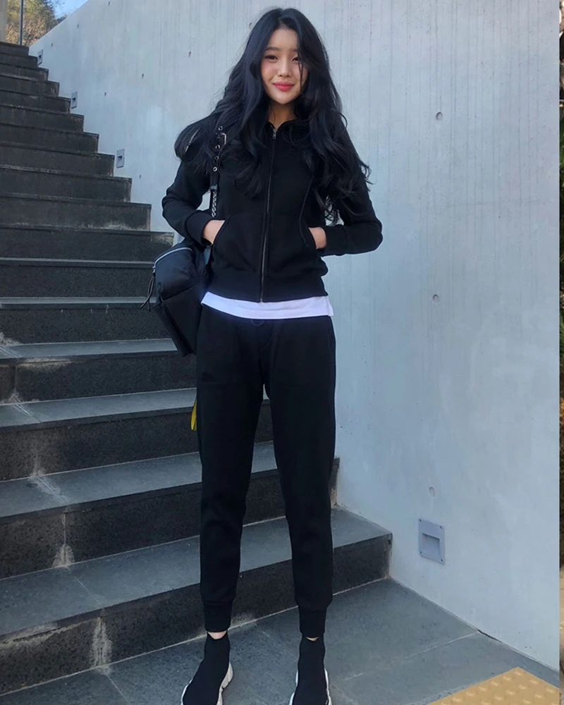 

Autumn Winter Casual Tracksuit Women 2 Piece Set Female Hooded Sweatshirt And Pants Sportwear Suit Zipper Hoodies Slim Sets 2020