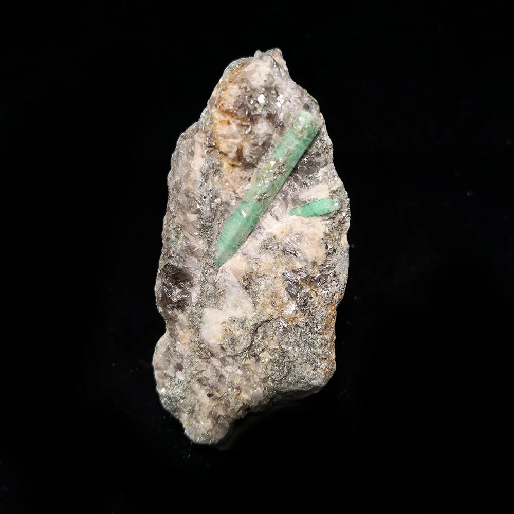 

88g C7-3 Natural Quartz Emerald Mineral Crystal Specimen Home Decoration From Malipo Wenshan Yunnan Province China