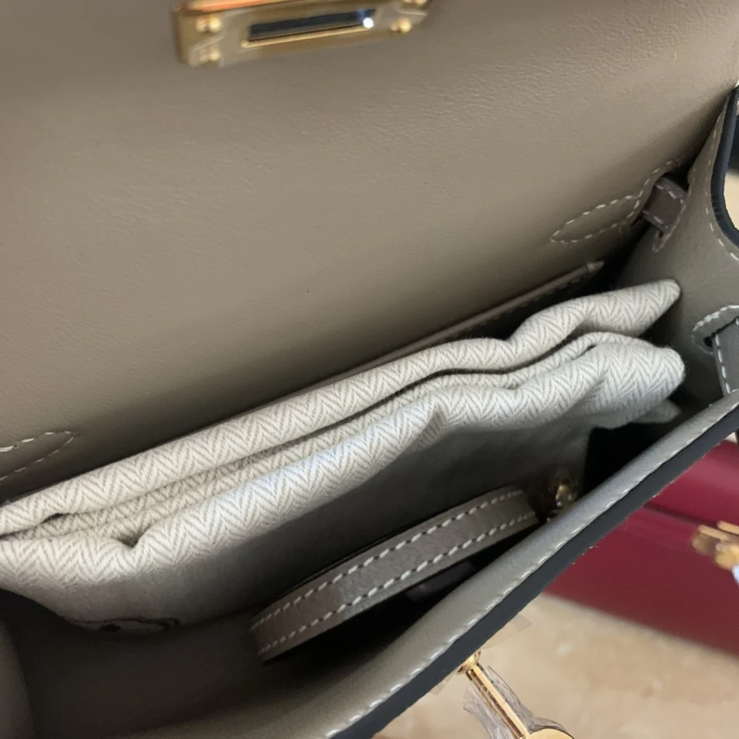 

Fully Handmade Brand Mini PURSE,19.5cm Trench Design Bag,Luxury Handbag,Cherves Leather,Fast Delivery