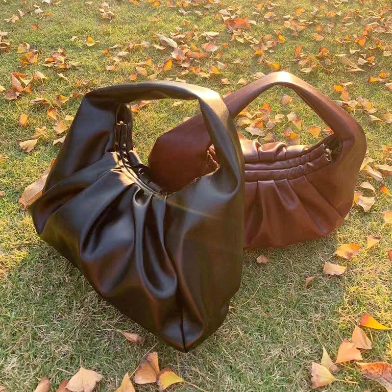 

Luxury Brand Handbag And Purse Women 2020 New Clutches High Quality Shoulder Bag Soft Leather Hand Bag Women Retro Hobos Bolsas