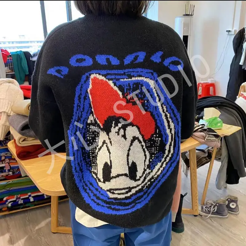 

2021 new cute cartoon Donald Duck pullover with loose and lazy style