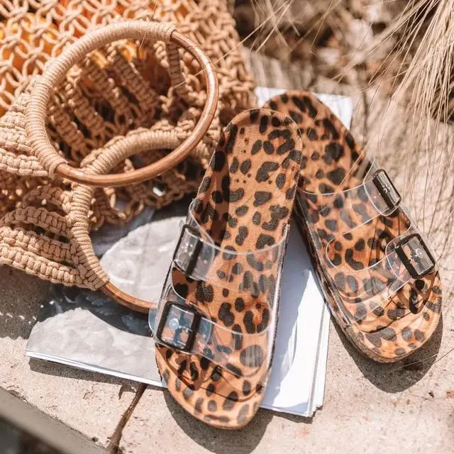 

New Women Slippers Flat Candy Color Summer Female Cool Flip Flops Comfort Outside Beach Ladies Soft Slides Casual Leopard Shoes
