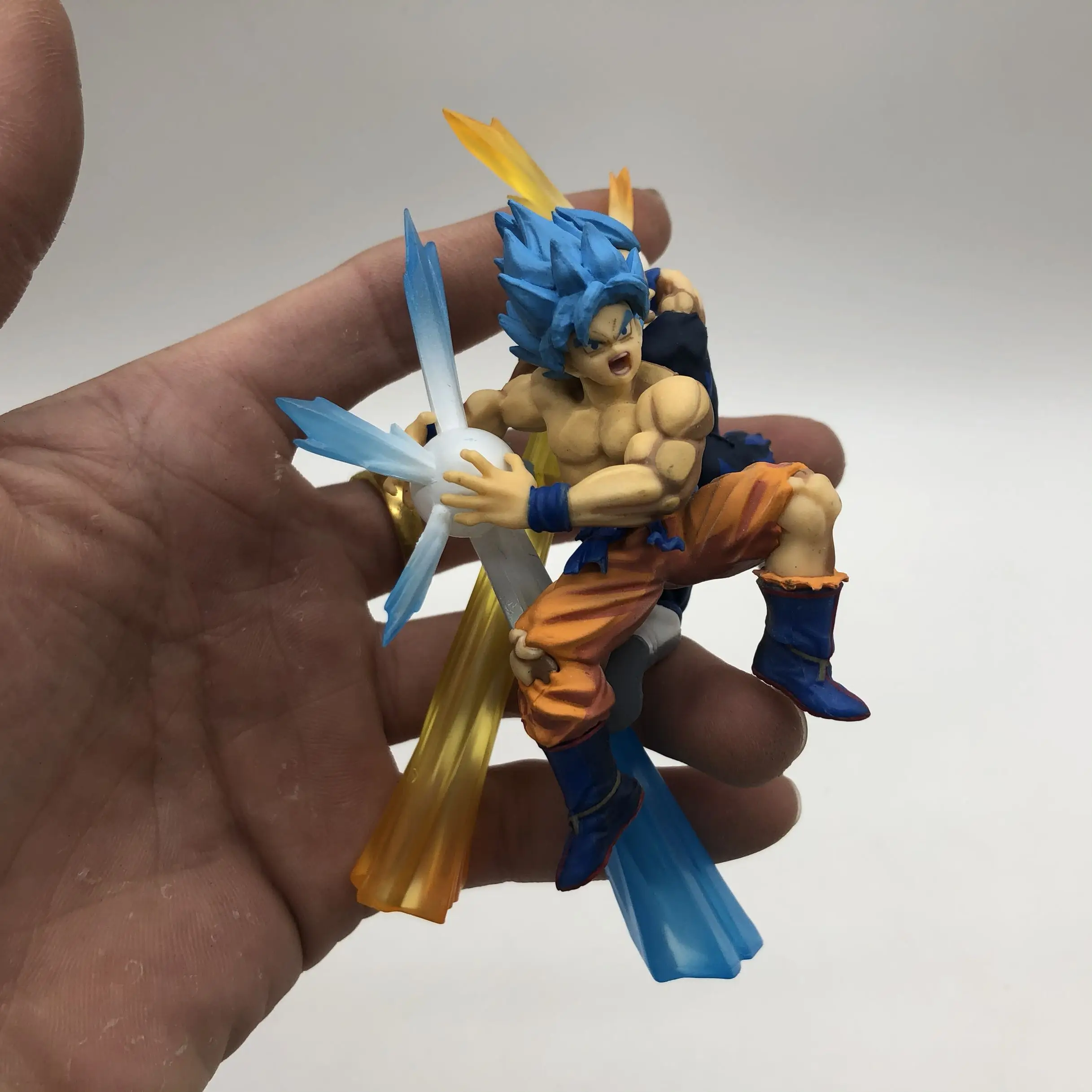 

BANDAI Action Figure Genuine Dragon Ball Super VS15 Modeling Series Son Goku Vegetajv Battle Decoration Ex Cashapou Model Toy