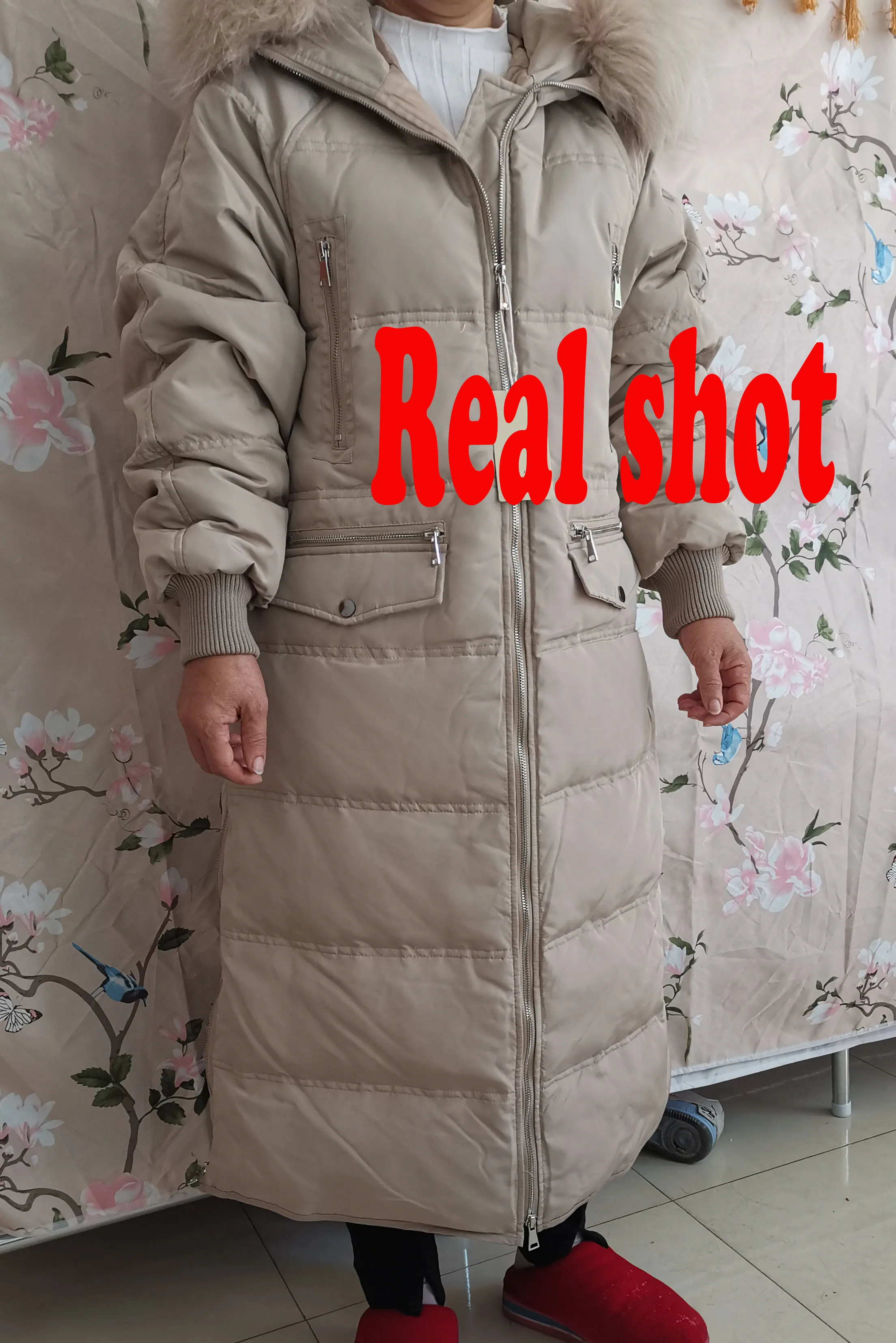 Женское пальто на белом утином пуху теплая длинная парка с капюшоном и