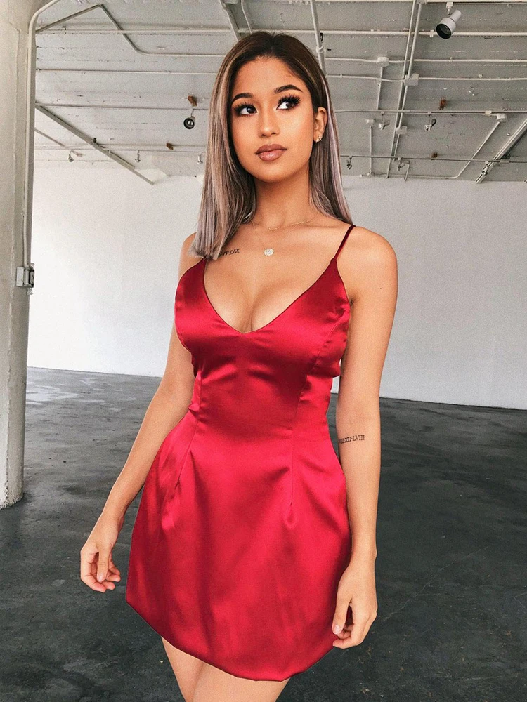 Летнее атласное платье Adogirl с лямками Sapghetti женское элегантное красное мини V