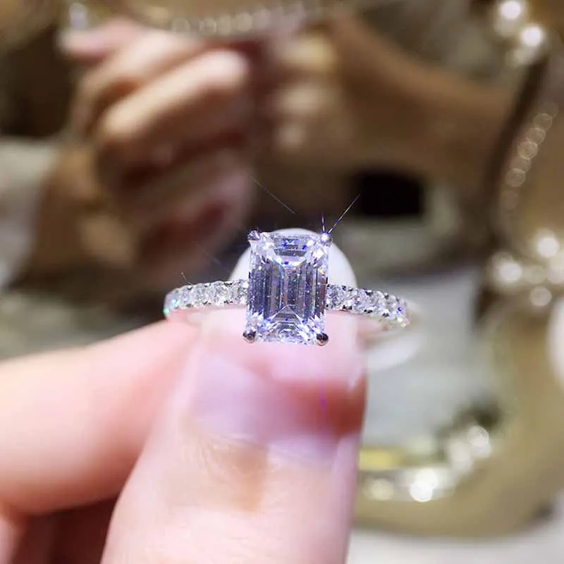 

Luxury 18K White Gold ring Emerald cut Moissanite jewelry 1ct 2ct 3ct Wedding Engagement Anniversary Ring