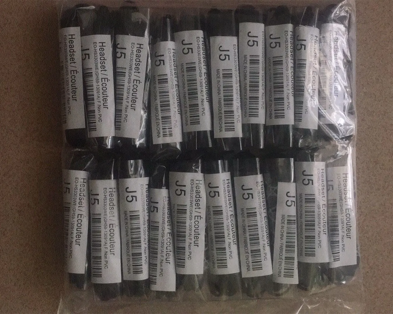 

Earphone in ear mobile phone remote control earphone Android mobile phone earphone