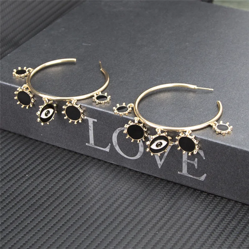 Модные новые модные большие серьги в стиле панк черного цвета с эффектом сглаза