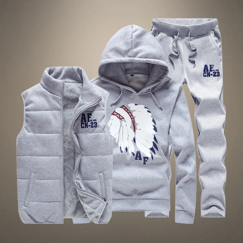 Мужской спортивный костюм из трех предметов жилет + толстовка брюки мужской