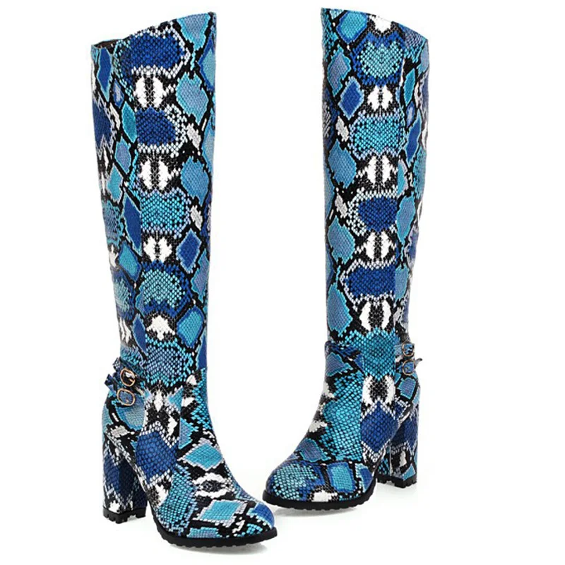 Женские сапоги под змеиную кожу модные женские до колена осенне-зимние мотоботы