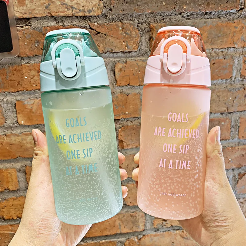 Портативная чашка для воды большая емкость с соломенной пластиковой чашкой