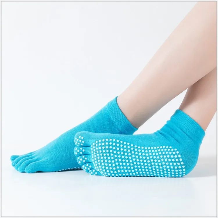 

Sportswear & Accessories