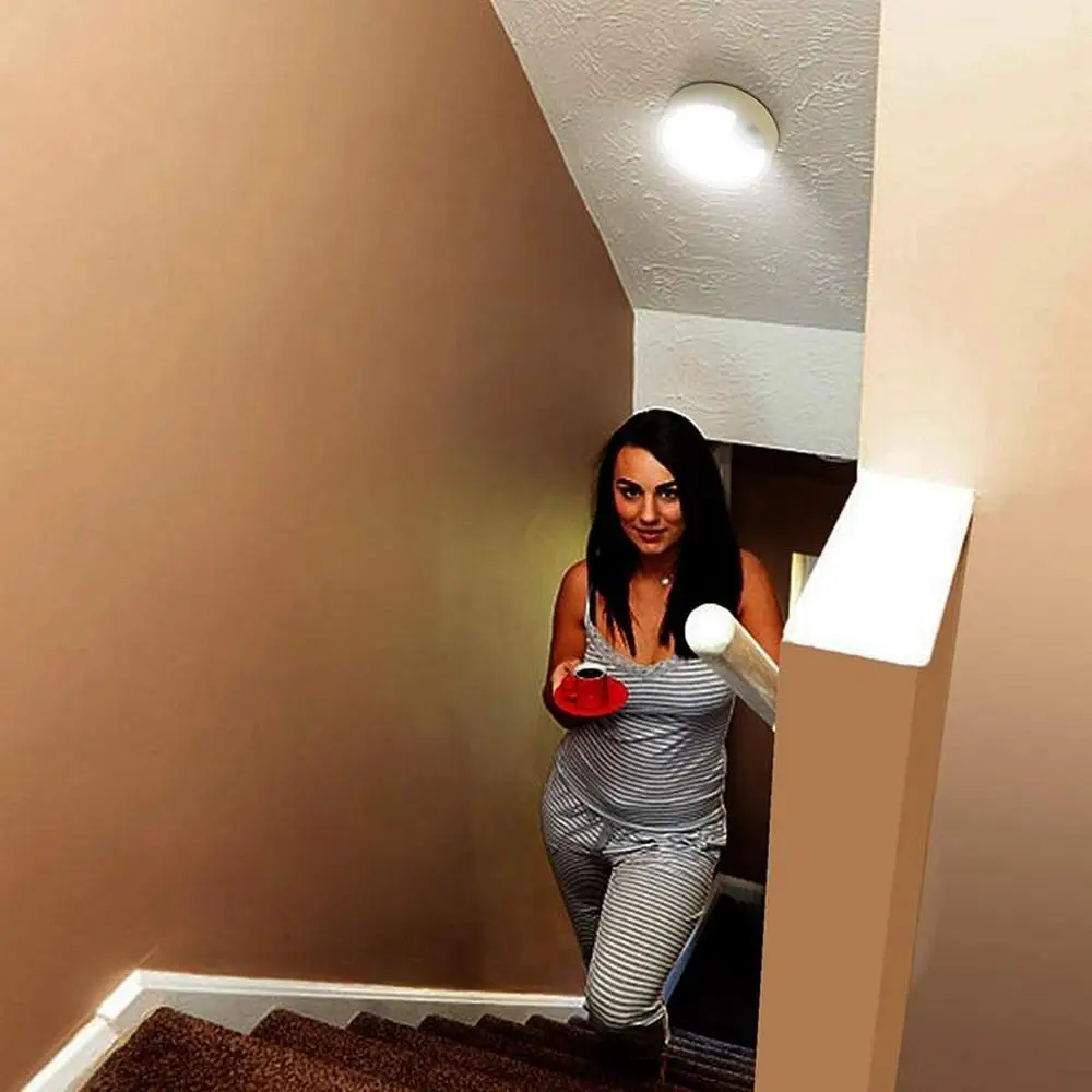 

Motion Sensor Ceiling Light Battery Operated Indoor/Outdoor LED Ceiling Lights 190x190x46mm abs 80 LEDs lighting home livingroom