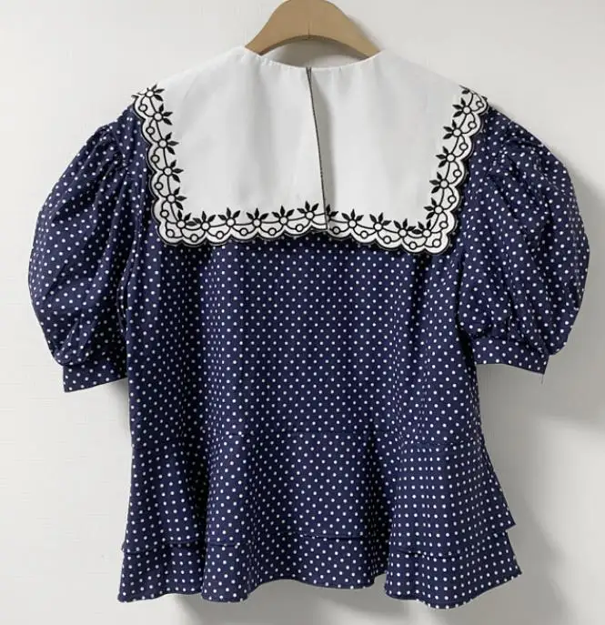

2021 summer vintage peter pan collar polka dot shirt women puff sleeve single breasted top blouse