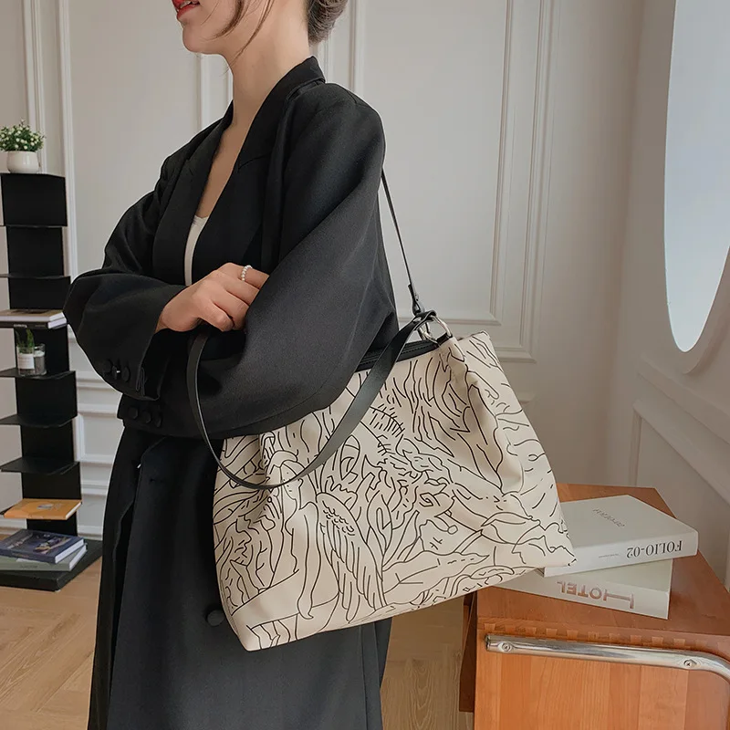 

Printed bag women's handbag autumn and winter new large-capacity tote bag trend fashion shoulder bag with PU leather handle