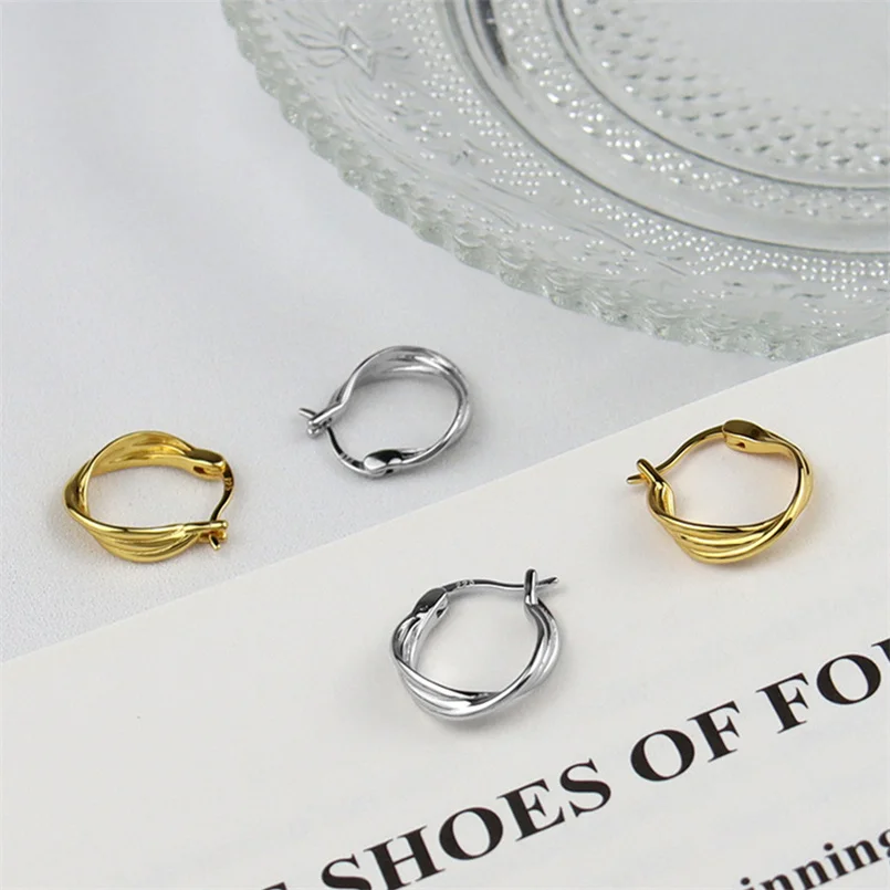 

2021 Copper New Three-layer Line Twist Creative Geometric Ring Female Fashion Simple Light Luxury Handmade Gift