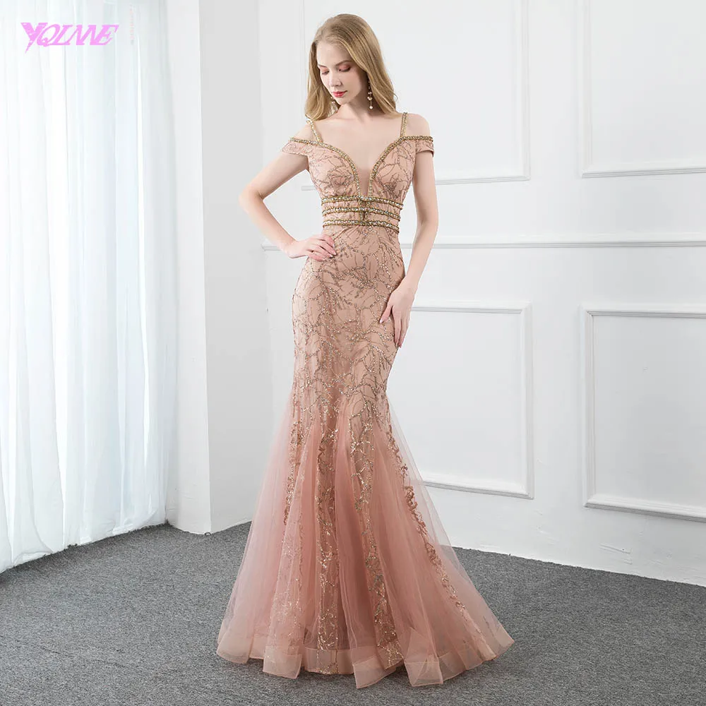 Длинное блестящее платье YQLNNE розовое золото с бретельками кристаллами бисером