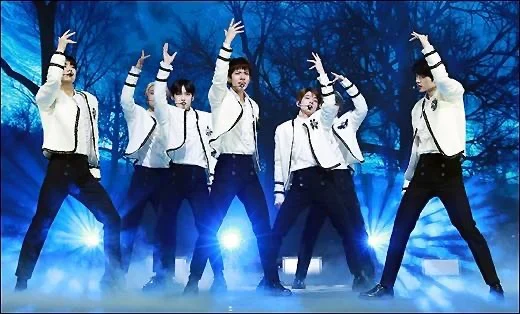 Мужской костюм с надписью Have You 2 белый группы EXO | Мужская одежда