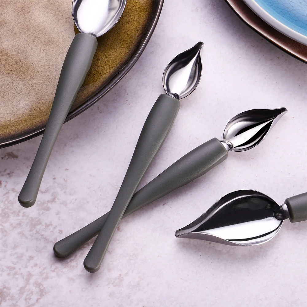 

Cabilock 4pcs Stainless Steel Chocolate Spoons Sauce Drizzle Spoon Plate Decorating Spoon with Tapered Spout