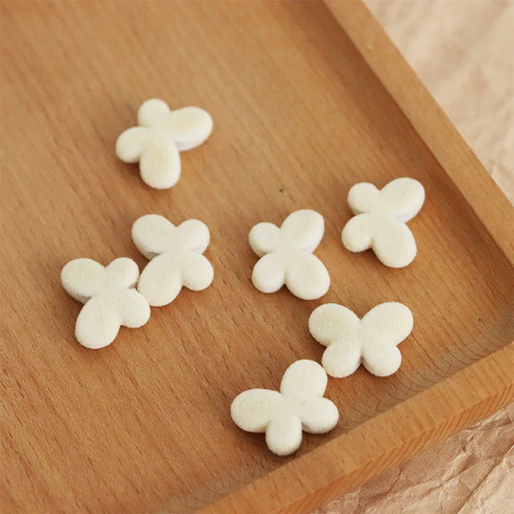 10 шт. бежевые акриловые флокированные круглые бусины-бабочки в форме сердца для