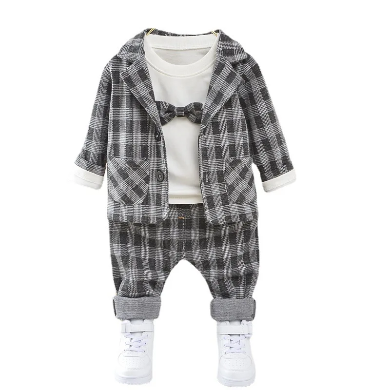 

Весенне-осенняя модная одежда для маленьких мальчиков, детское повседневное клетчатое пальто, футболка и брюки, 3 шт./компл., одежда для малы...