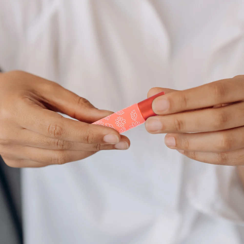 

5Pcs 10ml Essential Oil Roller Bottles Empty Roller Bottle Container for Lip Oil