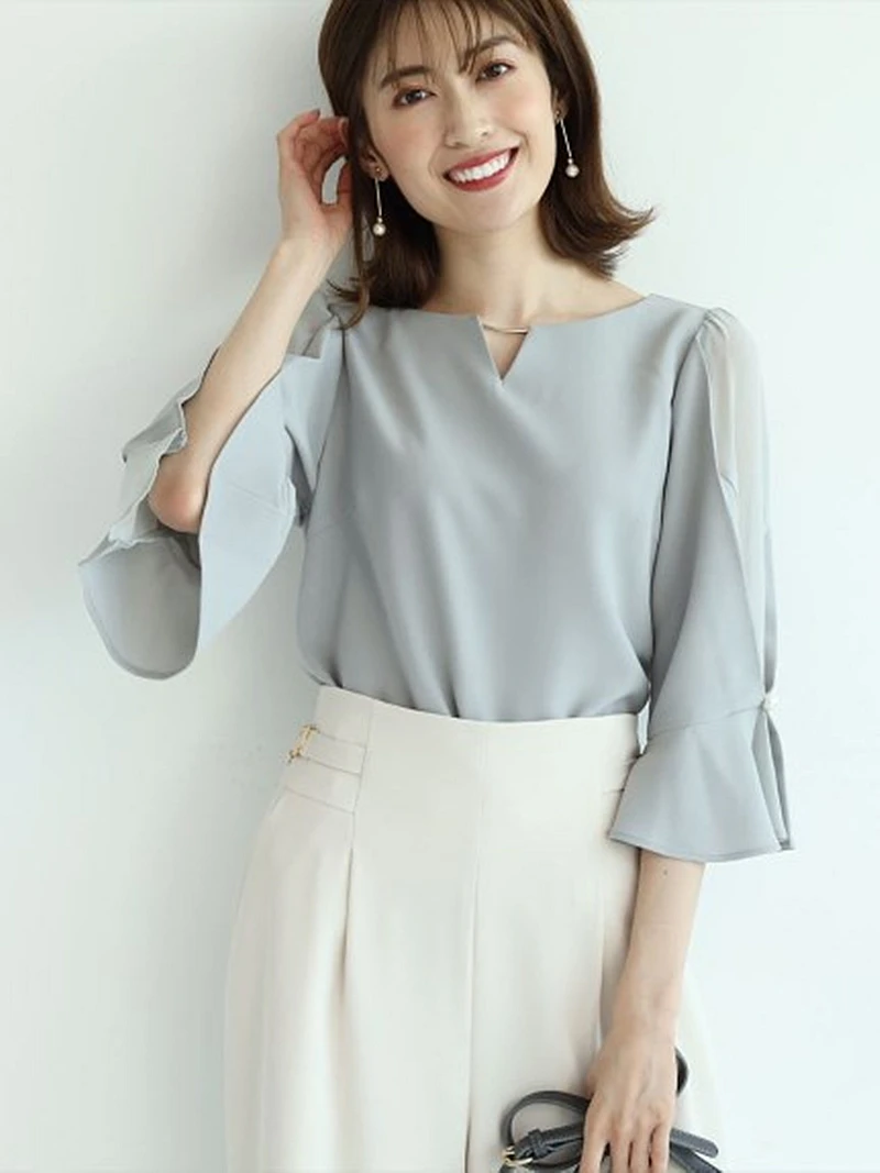 

2021 autumn new Japanese temperament all-match solid color trumpet sleeve V-neck blouse chiffon shirt women