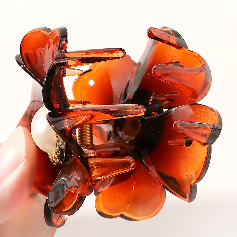 

New Pearl Hair Claws For Women Girls Hair Clips Hairpins Flower Barrettes Hair Crab Styling Make Up Tool Hair Accessories