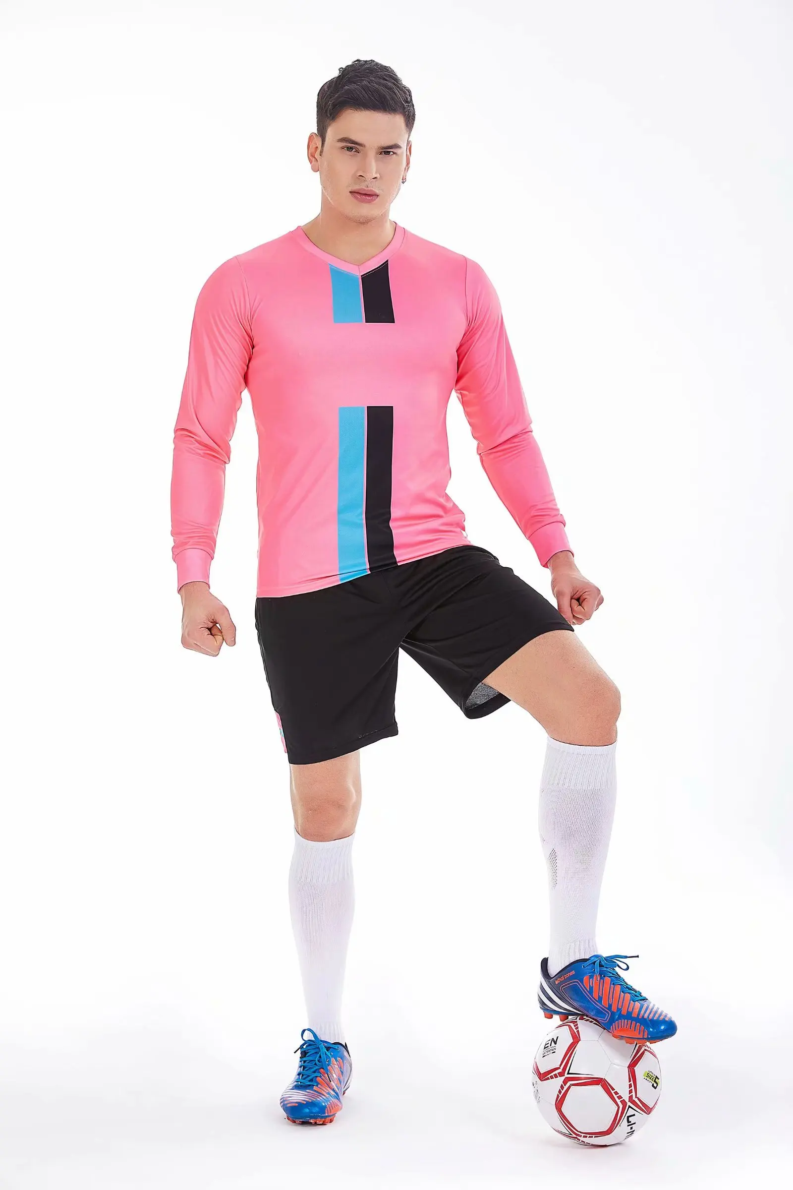 

Sportswear & Accessories