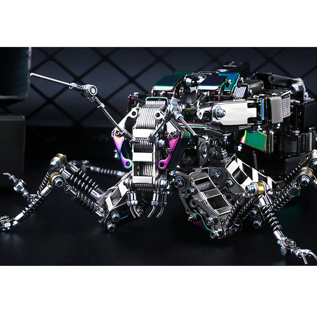 

Metal Mecha Assembled Model Handmade Crafts With Bluetooth Speaker - Cockroach
