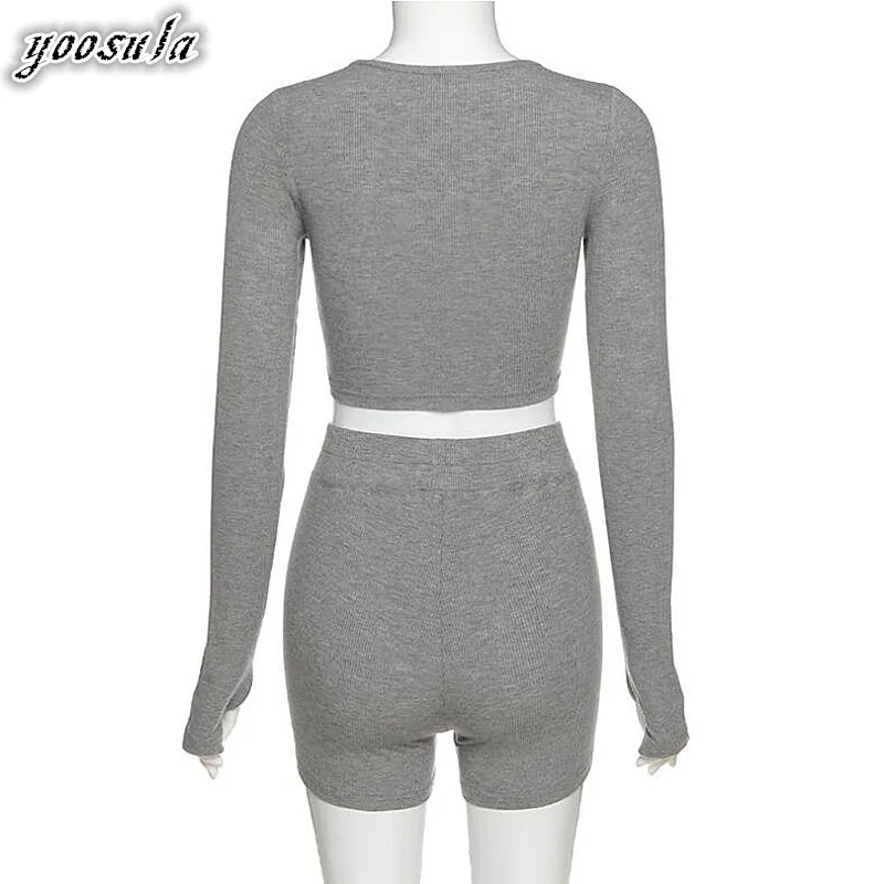 Женский спортивный костюм с вышивкой V-образным вырезом и длинными рукавами |