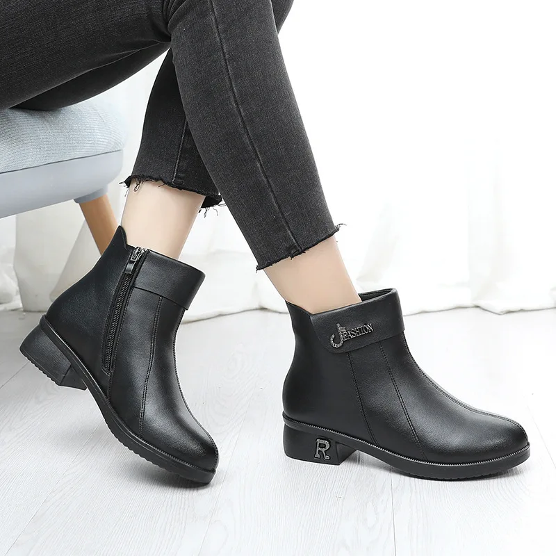 

Women Winter Shoes Comfy Woman Furry Warm Leather Boots Females Low Heels Soild Trendy Ankle Boots Waterproof Botas De Mujer