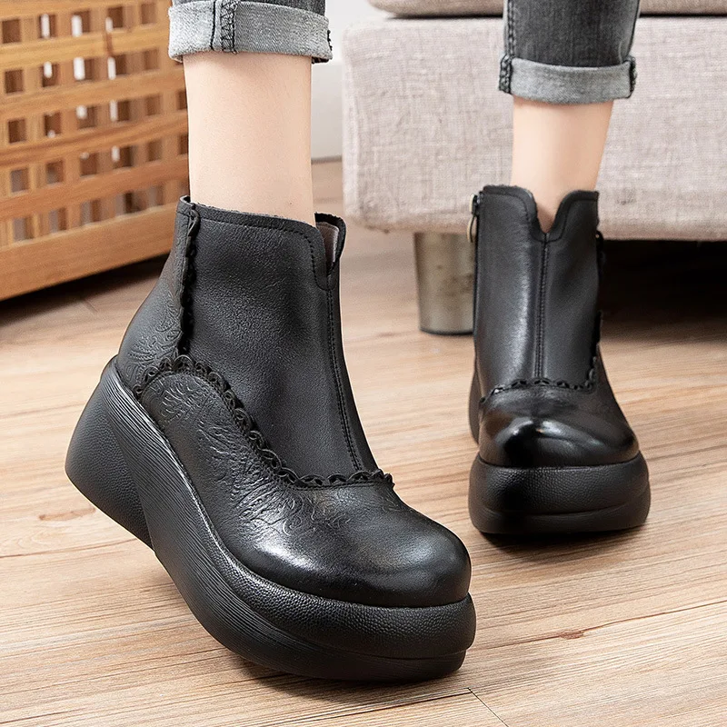 

Fashion Women Boots Breathable Rubber Flat Shoes Large Chunky 2021 Women Shoes Style Casual Woman Shoes