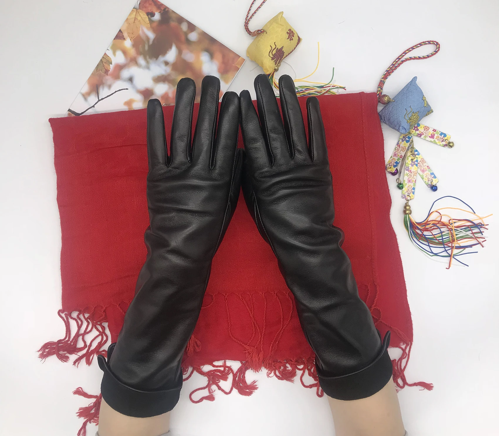 Осенне зимние перчатки подарочные новые женские вельветовые Теплые длинные из