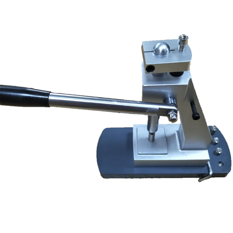 

Тяжелая запястье с ограничением давления, чтобы не повредить часы, замените батарейку