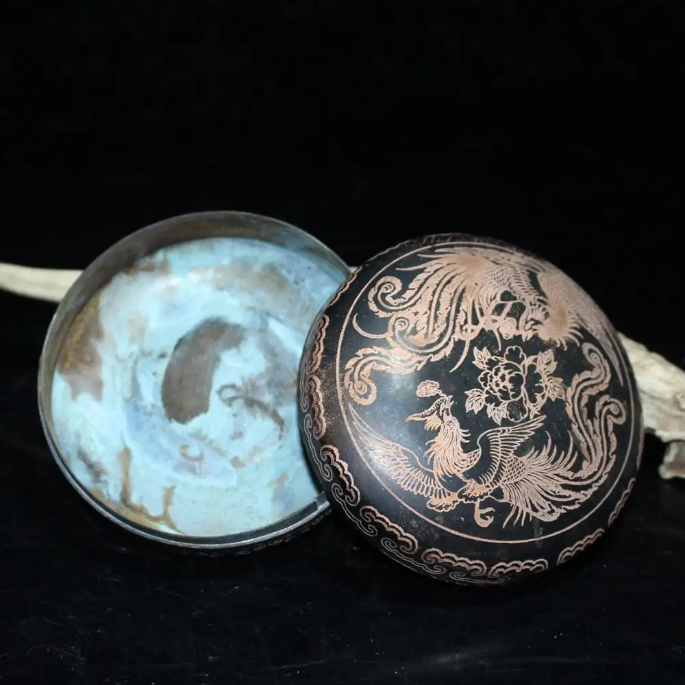 

Exquisite retro brass makes old dragon and Phoenix magic box