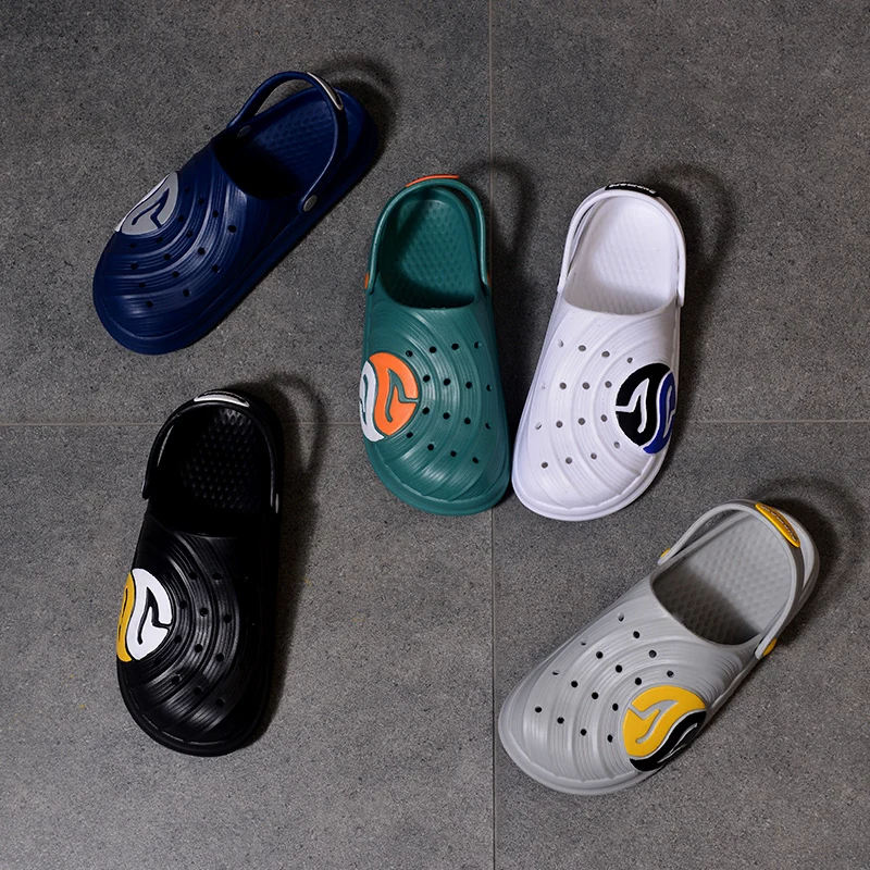 

Summer Hot Sale Plastic Sandals Men Light Comfort Clogs Slip-on Breathable Casual House Shoes Fast Delivery Dual Purpose Sandals