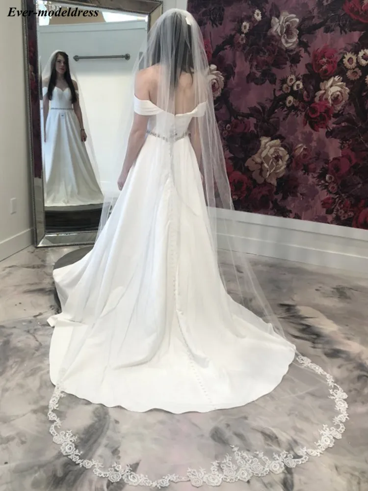 

Simple Off Shouder Satin Wedding Dress Sweetheart Open Back Buttons Sweep Train Bridal Gown Bride Dresses Vestidos De Noiva 2021