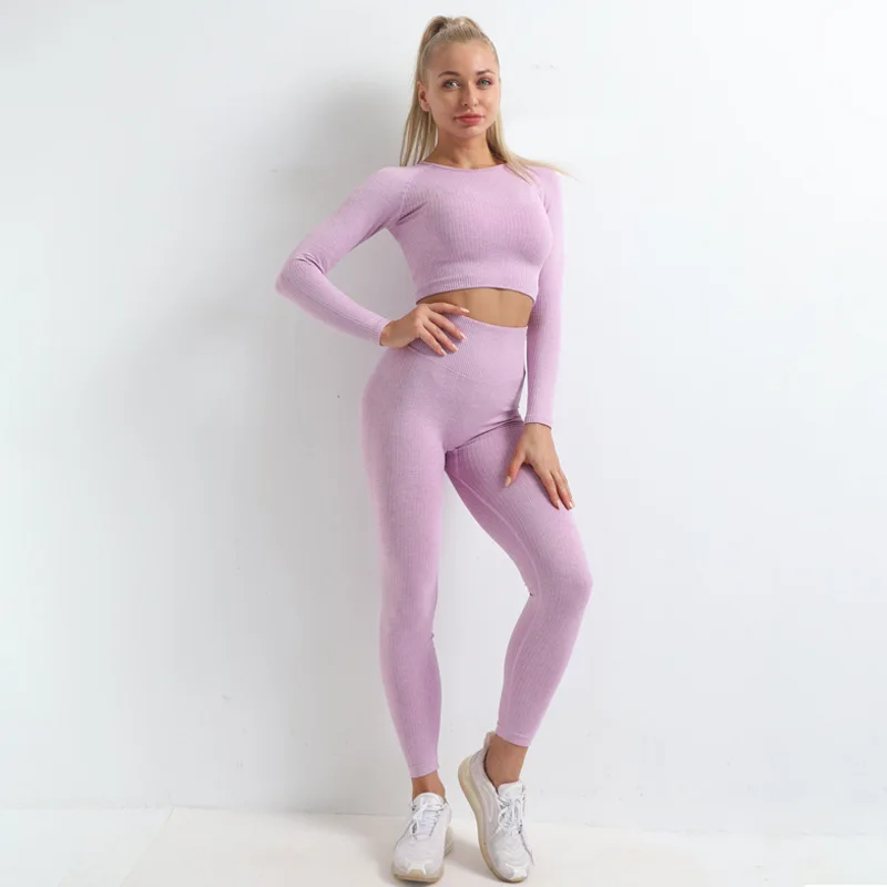 

European and American explosions seamless yoga suits women's autumn and winter new knitted hip stretch fitness three-piece set